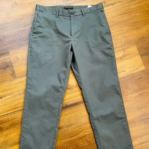 Banana Republic Core Temp Pants- dark grey size 32x32